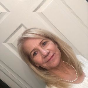 Meet your Posher, Lynda